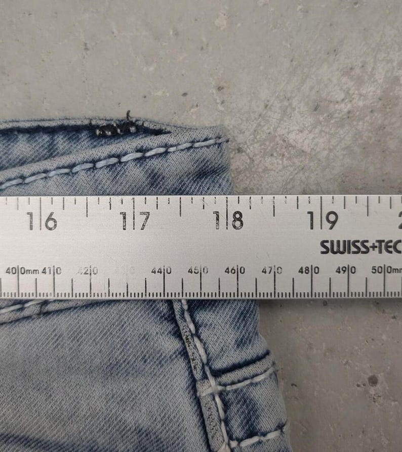 Jeans True Religion de corte cónico, de mezclilla azul lavada, estilo años 20 imagen 5