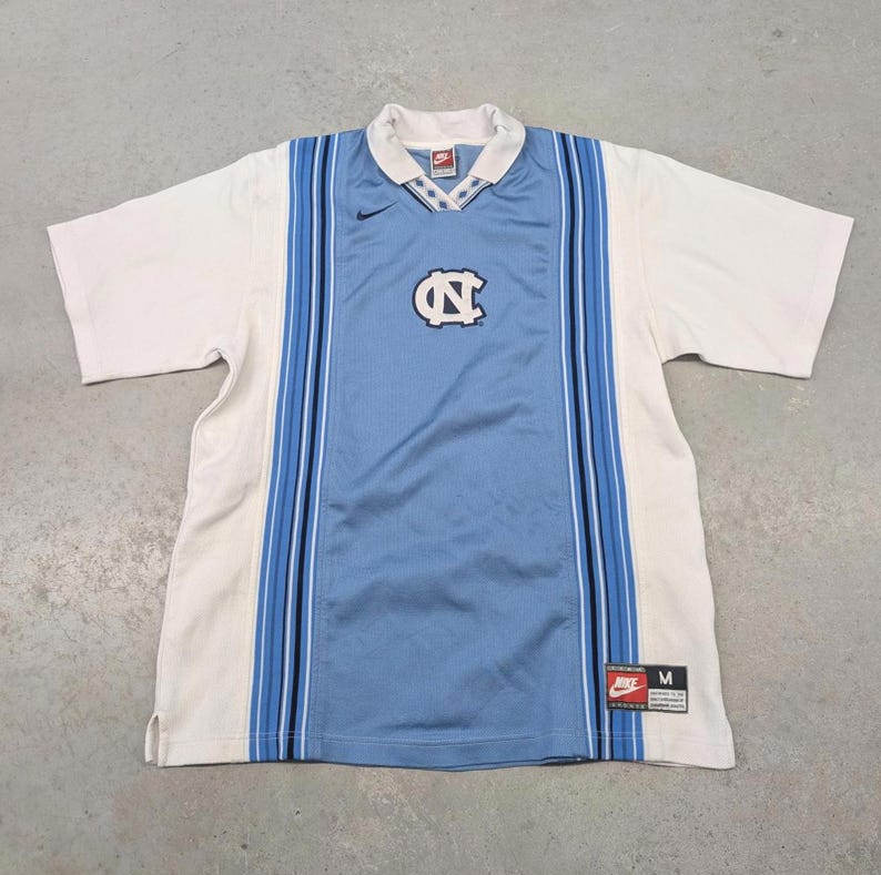 Vintage North Carolina NCAA Nike Team Warm Up Jersey UNC image 1