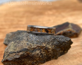 Real Amber ring, T-Rex and amber ring, Tyrannosaurus ring, Jurassic ring, Fossil ring, wedding ring, engagement ring, promise ring