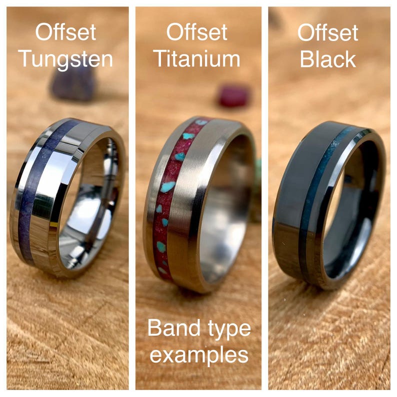 Op de afbeelding: Drie verschillende soorten trouwringen met offset inlays. De ringen zijn gemaakt van wolfram, titanium en zwart metaal. De inlays zijn gemaakt van verschillende materialen, waaronder paars, rood en blauw. De tekst "Offset Tungsten", "Offset Titanium" en "Offset Black" wordt boven elke ring weergegeven. De tekst "Bandtype voorbeelden" wordt onder de ringen weergegeven.