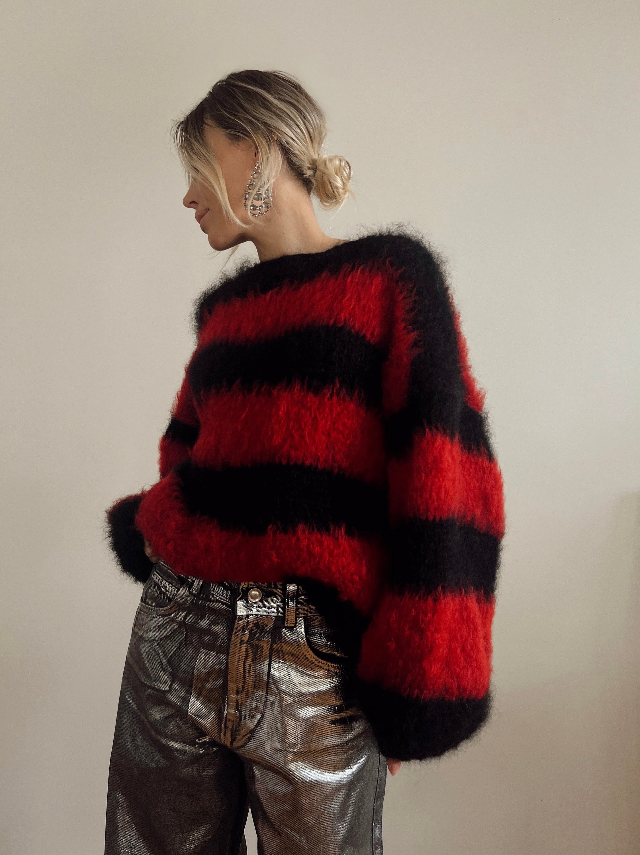 Black and red striped sweatshirt sale