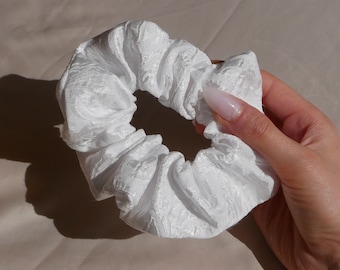 white jacquard scrunchie