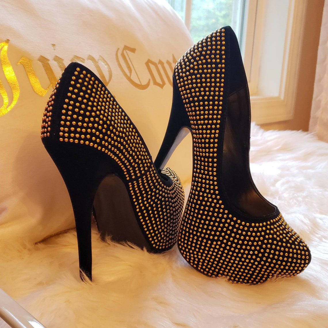 Womens black and gold high heel pumpNew Etsy