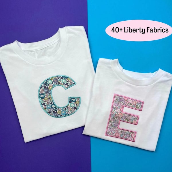T-shirt avec initiales Liberty of London pour enfant | T-shirt lettre personnalisé