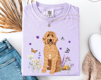 Camiseta Goldendoodle Wildflower: Comfort Colors - Presente para Mãe de Doodle