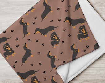 Dachshund Fleece Blanket: Soft Paw Print Couch Throw