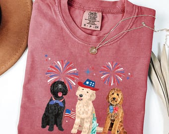 Patriotic Goldendoodle 4th of July T-Shirt: Doodle Mom Gift