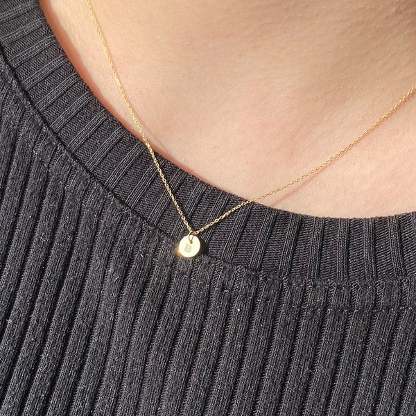 14k Real Gold Round Disc Personalized Necklace for Women | 14k Gold Initial Pendant Necklace | Dainty 14k Gold Jewelry | Gift for Women