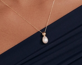 14K Solid Gold Dainty Oval Pearl Pendant Necklace | Gold Bead and Pearl Necklace for Women | 14K Real Gold Pearl Jewelry | Gift for Her