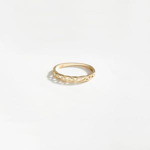 14k Solid Gold Braid Ring: Stackable Braided Band image 5