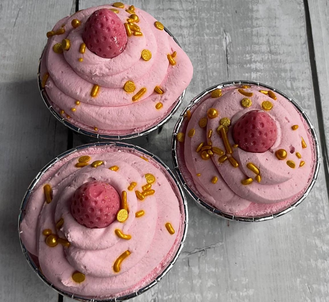 Chocolate Strawberries Bathbomb Bubble Bar Bath Bomb Cupcake Etsy
