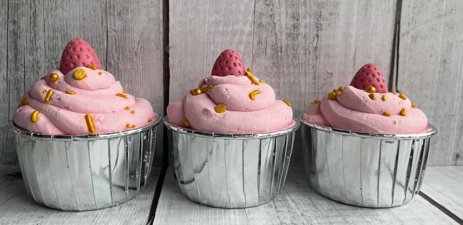 Chocolate Strawberries Bathbomb Bubble Bar Bath Bomb Cupcake Etsy