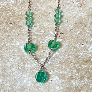 Vintage green faceted glass bead necklace