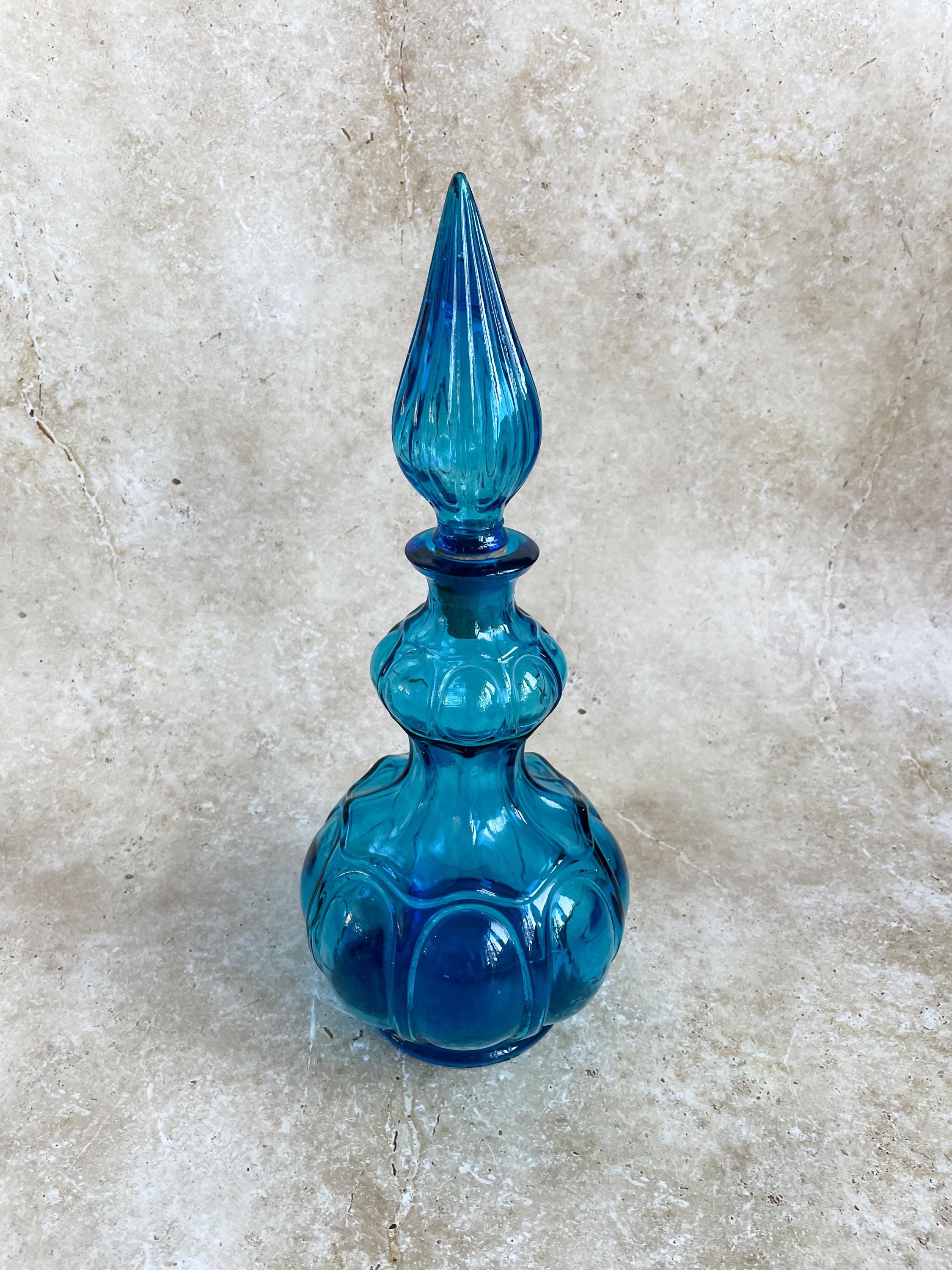 エンポリのイタリア製ブルーガラス「コルセット」デキャンタボトル