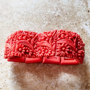 1930s Czech moulded glass bracelet