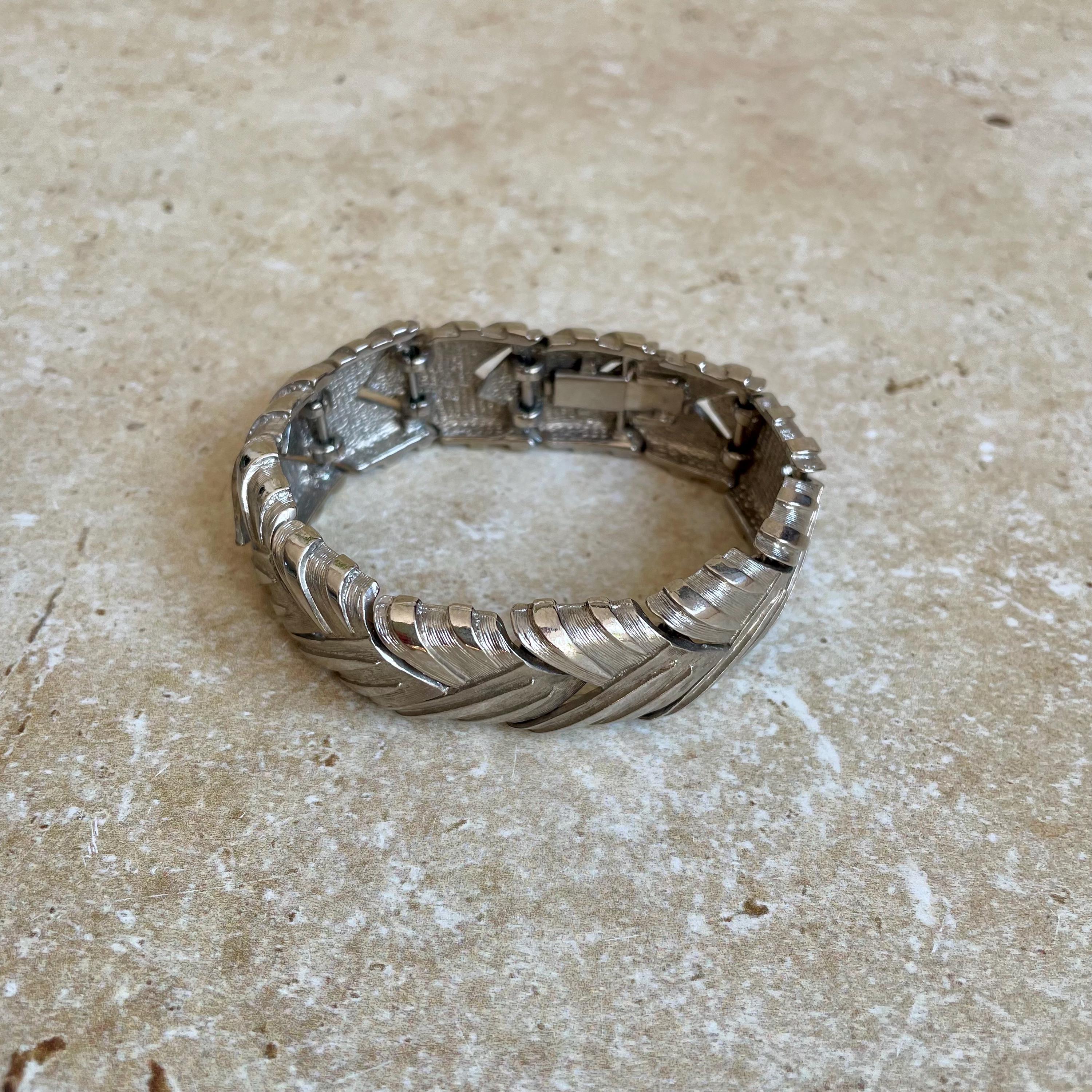 Sphinx bracelet - Etsy 日本