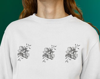 Floral Sweatshirt, BFF Sudadera, Flower Beauty, White Flower Sweatshirt, White Sweatshirt, BFF Gift, Blank and White Art,