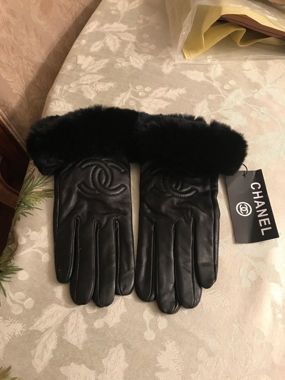Cc style gloves, black leather gloves with fur