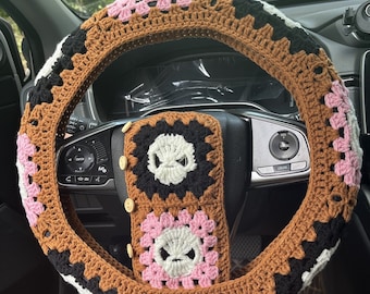 Crochet Skull Car Steering Wheel Cover: Handmade Auto Interior Decor