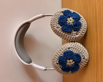 Crochet Flower AirPod Max Covers: Handcrafted Woolen Headphone Cover