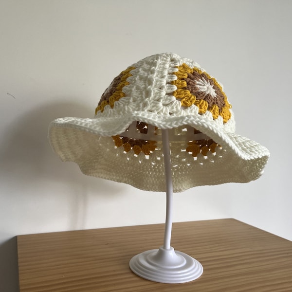 Sombrero de cubo de flores de ganchillo, sombreros de cubo de ganchillo, sombreros de cubo lindos, sombreros cuadrados de abuela, sombrero de ganchillo, sombrero de ganchillo de girasol