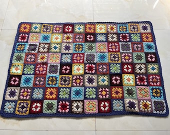 Couverture carrée grand-mère au crochet : patchwork coloré afghan, style vintage