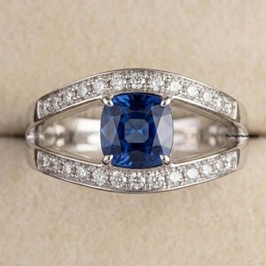 Cushion Cut Blue Sapphire Diamond Ring, Vintage Style Ring, Split Shank 925 Silver Ring, Round Accent Diamond Ring, Floating Diamond Ring