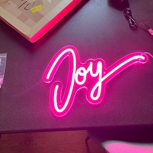 Insegna al neon Joy, luce al neon a LED, eleganza artigianale, arte al neon personalizzata, regalo di compleanno, regali di Natale, decorazioni con vibrazioni positive