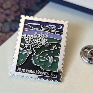Wuthering Heights, Enamel Pin, Bookish Gift for Book Lovers, Goth Book Pin, Literary Souvenir Silver Plated Badge, Bookish Jewellery