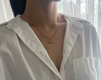 Figaro Necklace, Layering Necklace, Gold Necklace, Gold Link Necklace, Dainty Figaro Chain, Figaro Chain, Toggle Necklace, T Bar Choker