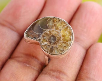 アンモナイト化石リング：手作りの925スターリングシルバー製宝石
