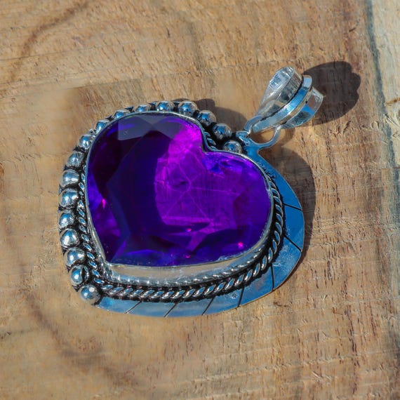 Collana a cuore di lusso per donna ciondolo nero in acciaio inossidabile con catena di perline