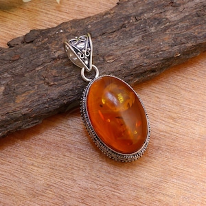 Amber Pendant Baltic Amber 925 Sterling Silver Vintage Style Pendant Baltic Amber Gemstone handmade Oval Pendant For Loving GiftLP008