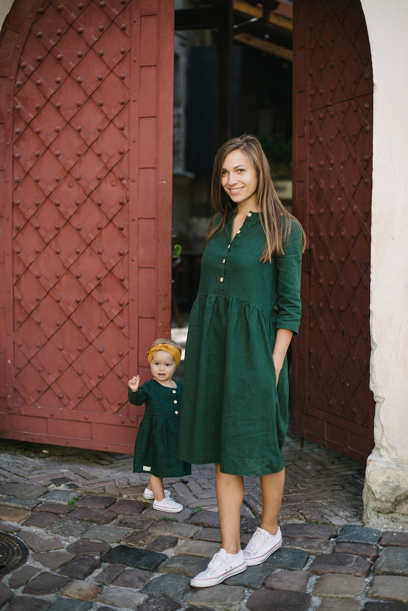 Women linen dress with buttons, green women outfit image 4