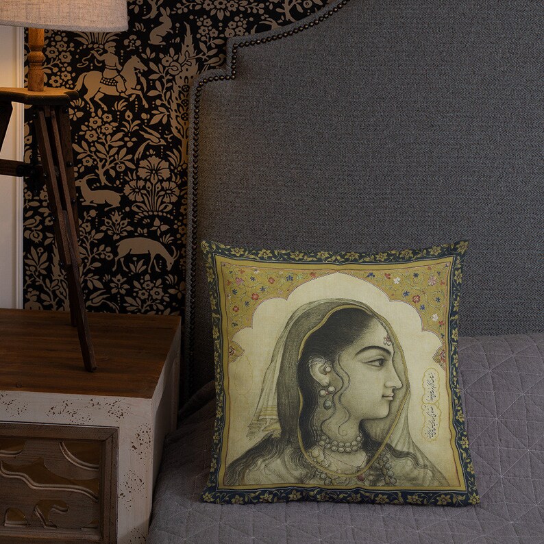 18 x 18 inches /& 22 x 22 inches Vintage Indian Art Print Throw Pillow Cushion including insert