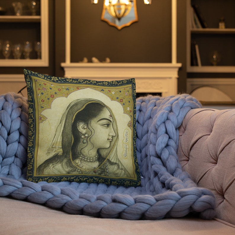 18 x 18 inches /& 22 x 22 inches Vintage Indian Art Print Throw Pillow Cushion including insert