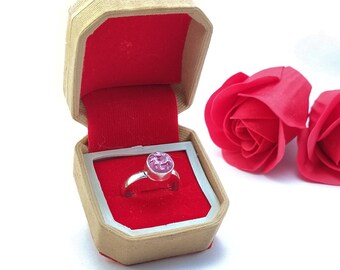 Ruwe Duitse robijnrode zilveren ring: minimalistische boho-geboortesteen