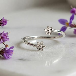 Tiny Floral Ring, Open Cuff Ring,  Two Daisy Flowers Ring, Adjustable Ring, Nature inspired Floral Ring, Gap Midi Ring, 925 Sterling Silver