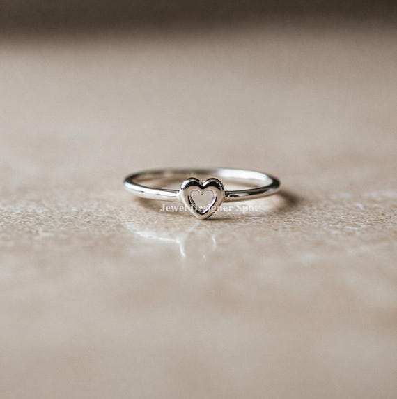 Heart Shaped Silver Ring, Minimalist Heart Ring, Dainty  display picture 1