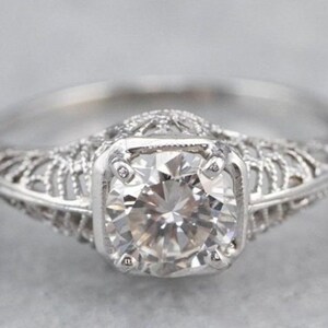 Vintage Art-Deco-Ring, Edwardian Ring, 1,5 CT Runde Moissanite Verlobungsring, filigrane Ring, Milgrain Ring, Sterling Silber Art-Deco-Ring