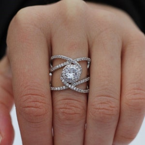Criss Cross Ring, Swirl Bypass Ring, Round Cut Moissanite Wedding Ring, Cross Over Diamond Ring, Round halo Ring, 925 Sterling Silver Ring