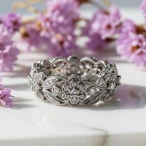 Art Deco Vintage Style Band, 1980 Retro Wedding Band, Round Cut Engagement Floral Band, Milgrain& Bezel Set Band,Nature Inspired Silver Ring