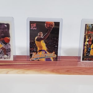 Trading Card-displaystandaard Natuurlijk hout Sportkaart, ruilkaart, gamekaarthouder, meerdere kaarten en hoesjes - verschillende opties