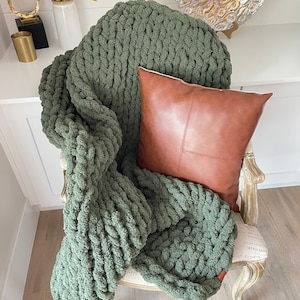 Chunky Knit Throw, Soft Knit Blanket, Decorative Throw, USA Handmade