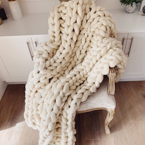Large cable throw sales