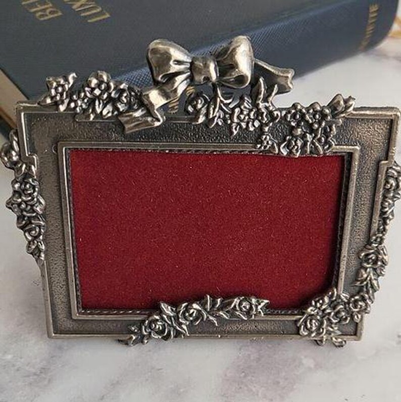 Adorable small vintage floral and bow pewter frame, charming photo holder, shabby chic home decor, unique collectible, perfect for a gift