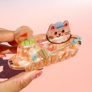 Artist Cat Hair Claw Clip//Cute Animal Hair Accessory for Women//Stylish Cat Lover Gift//Trendy Hair Claw//Gift for Fashion Lover