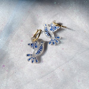 Dove Earrings //Christmas Earring//Statement Earring//Acrylic Earring//Christmas Ornaments//Folk Art//Holiday Gift