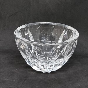 Vintage crystal glass bowl | Made in Sweden | Scandinavian glass |