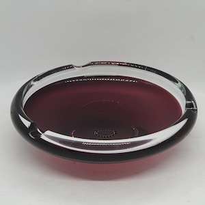 Schwedische Flygfors 1980er Jahre, lila Glas Aschenbecher | Schweden Glas |